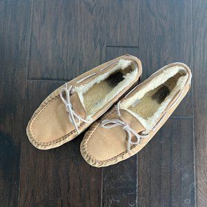 UGG Dakota Moccasin Slipper